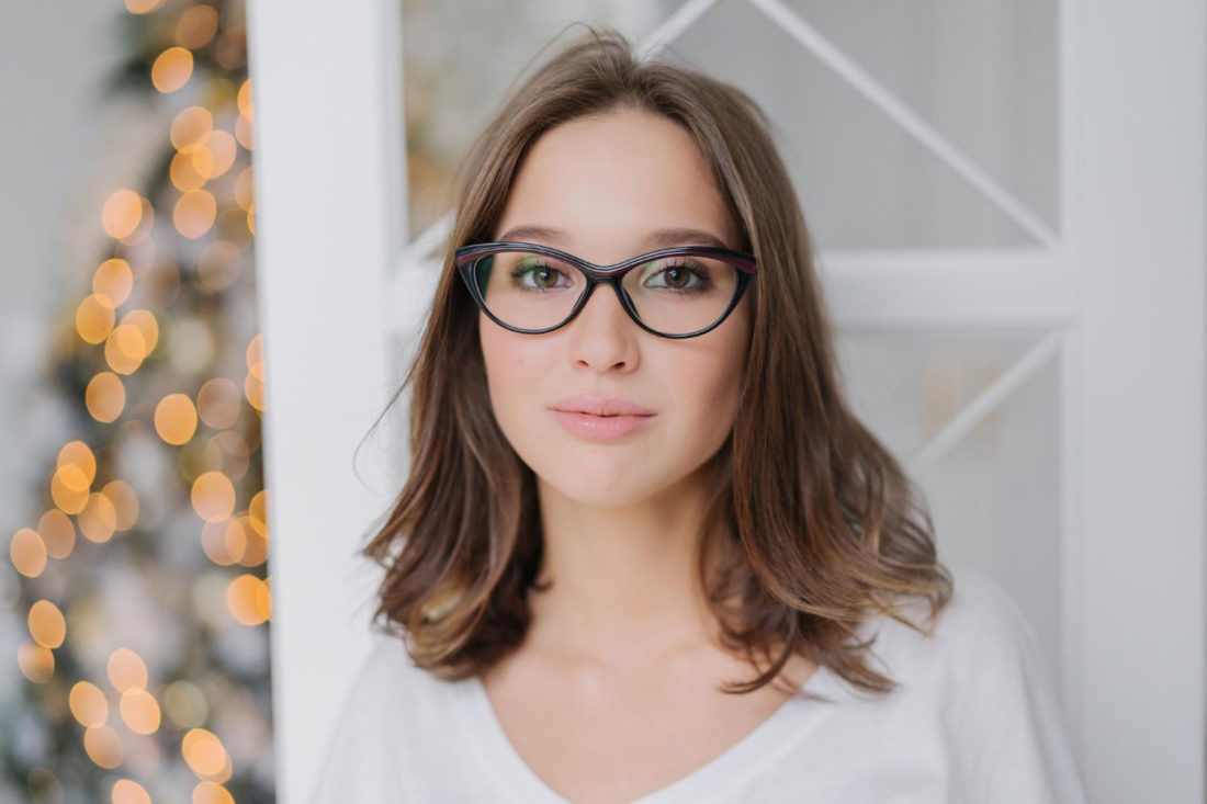 Prada: Eleganckie okulary korekcyjne dla kobiet